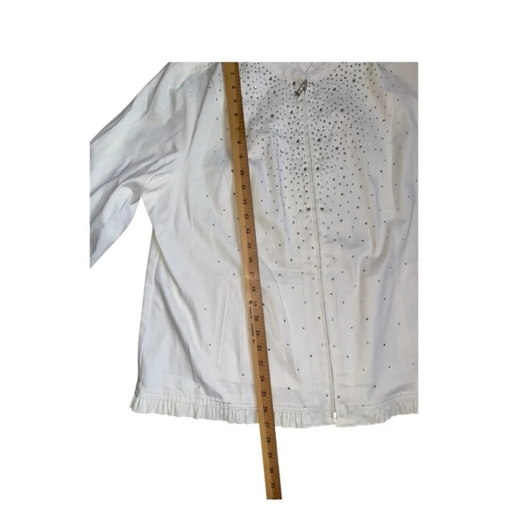 Quacker Factory Sparkle and Shine stretch jacket in white and silver‎ size 1X